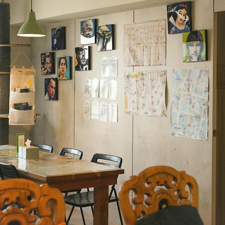 Loft18 Hostel Tainan Extérieur photo